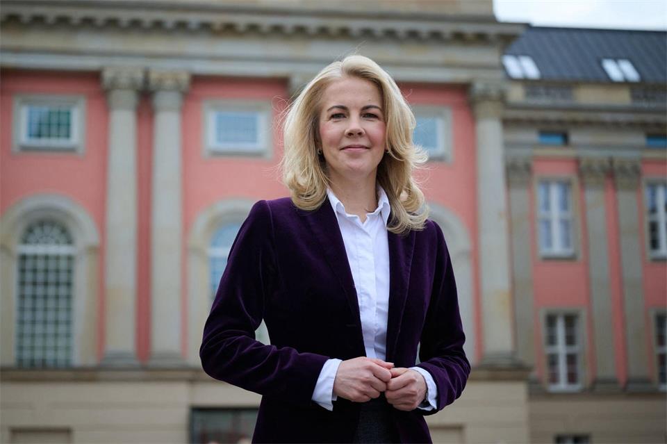 Die FDP-Politikerin Linda Teuteberg ist vom Brandenburger Landtag zur neuen Aufarbeitungsbeauftragten gewählt worden.Bernd von Jutrczenka/dpa