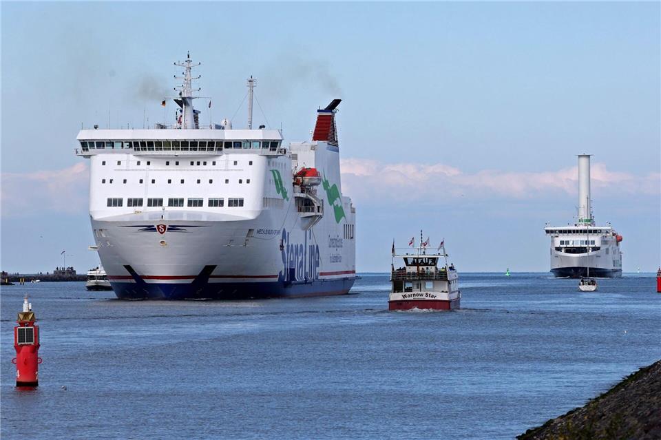 Maritimer Koordinator im Norden - Besuch nährt Hoffnungen Die Fähren von Stena Line, die zwischen Rostock und dem schwedischen Trelleborg verkehren, können auch von Zügen genutzt werden. Das macht sie bedeutsam für Militärtransporte, sagt Stena Line. (Archivbild)Bernd Wüstneck/dpa