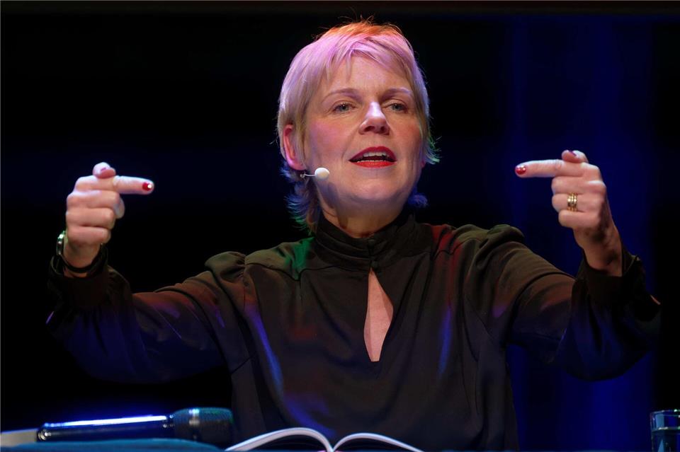 Die Familientherapeutin Cordula Stratmann mag Kompromisse und glaubt, dass wir in der Politik ebenfalls welche brauchen. (Archivbild)Henning Kaiser/dpa