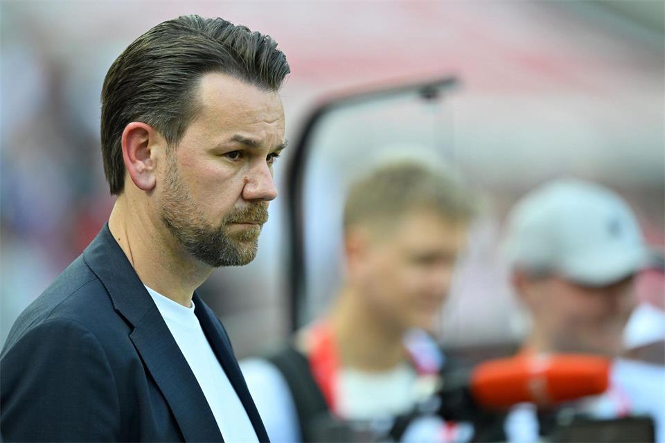 Die Fanreaktionen haben auch Sportchef Thomas Kessler nachdenklich gemacht. (Archiv)Ulrich Hufnagel/dpa
