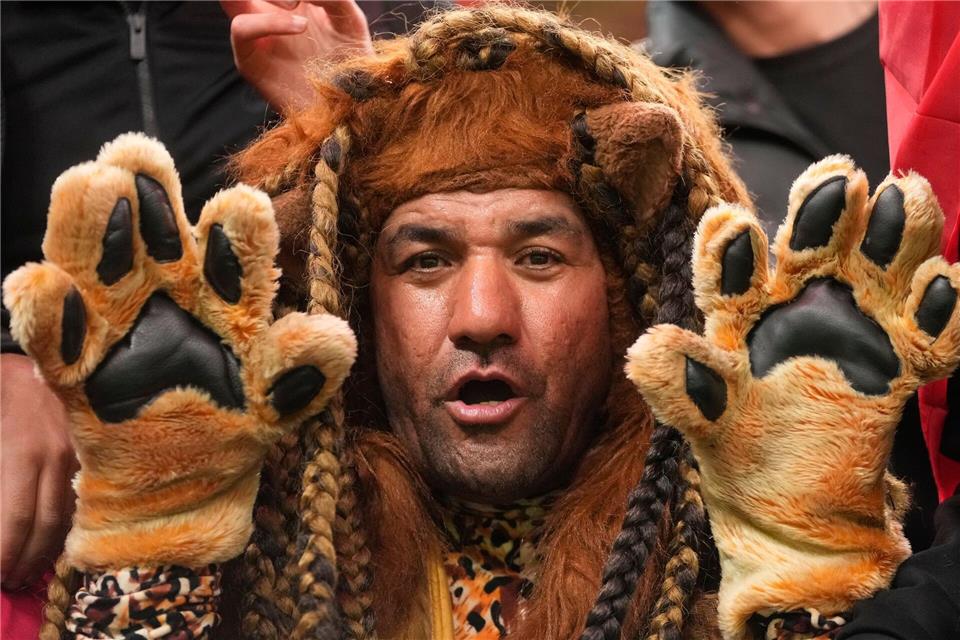 Die Fans der „Löwen vom Atlas“ erwarten den Titel für Marokko.Mosa’ab Elshamy/AP/dpa