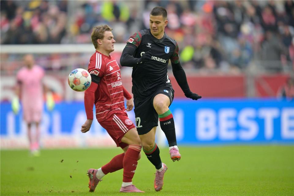 Die Fans stellten die Unterstützung zunächst ein.Anke Waelischmiller/dpa