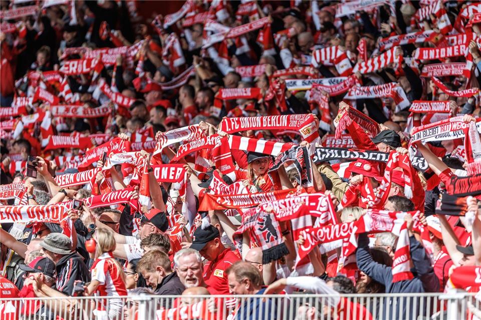 Die Fans von Union Berlin können in der Saison-Vorbereitung ihr Team gegen Espanyol Barcelona spielen sehen. Andreas Gora/dpa
