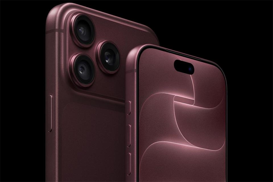 Die Farb-Vielfalt bei Pro-Modellen wurde durch den Umstieg von Titan auf Aluminium beim Gehäusematerial im vergangenen Jahr möglich. Apple Inc./dpa-tmn