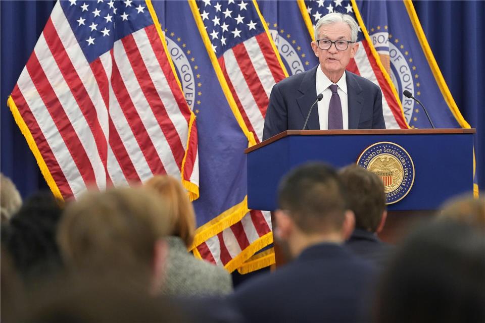 Die Fed hat nach drei Senkungen erstmals wieder den Leitzins unberührt gelassen.Jacquelyn Martin/AP/dpa