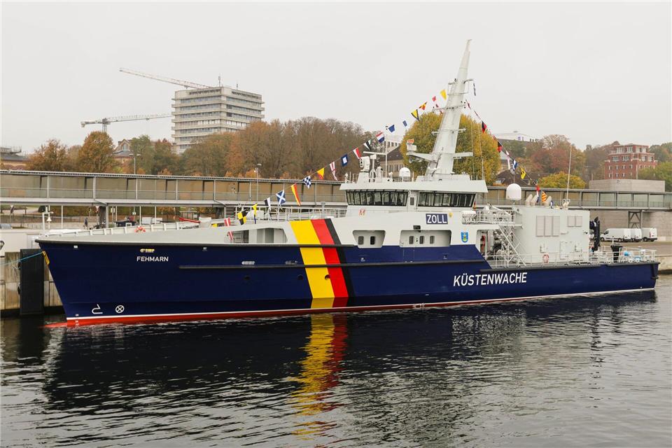 Die „Fehmarn“ wird mit LNG angetrieben und fährt umweltfreundlicher als Diesel-Schiffe.Frank Molter/dpa