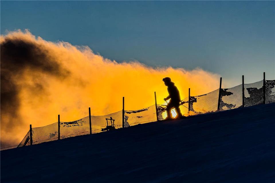 Die Feldbergsaison zeigt sich mit dem bisherigen Saisonverlauf zufrieden. (Archivbild)Philipp von Ditfurth/dpa