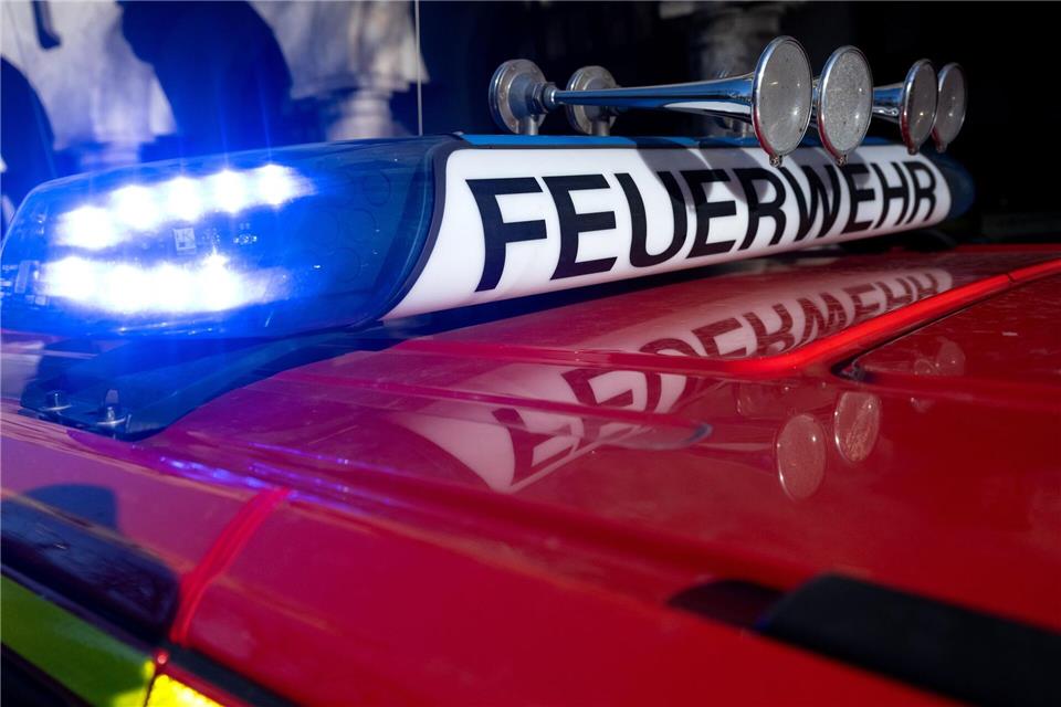 Die Feuerwehr hat bei Löscharbeiten in einem Reihenendhaus in Kiel einen Toten entdeckt. (Foto Illustration)Sven Hoppe/dpa