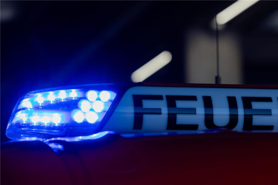 Die Feuerwehr hat den Brand in Rheine gelöscht. (Symbolbild)Rolf Vennenbernd/dpa