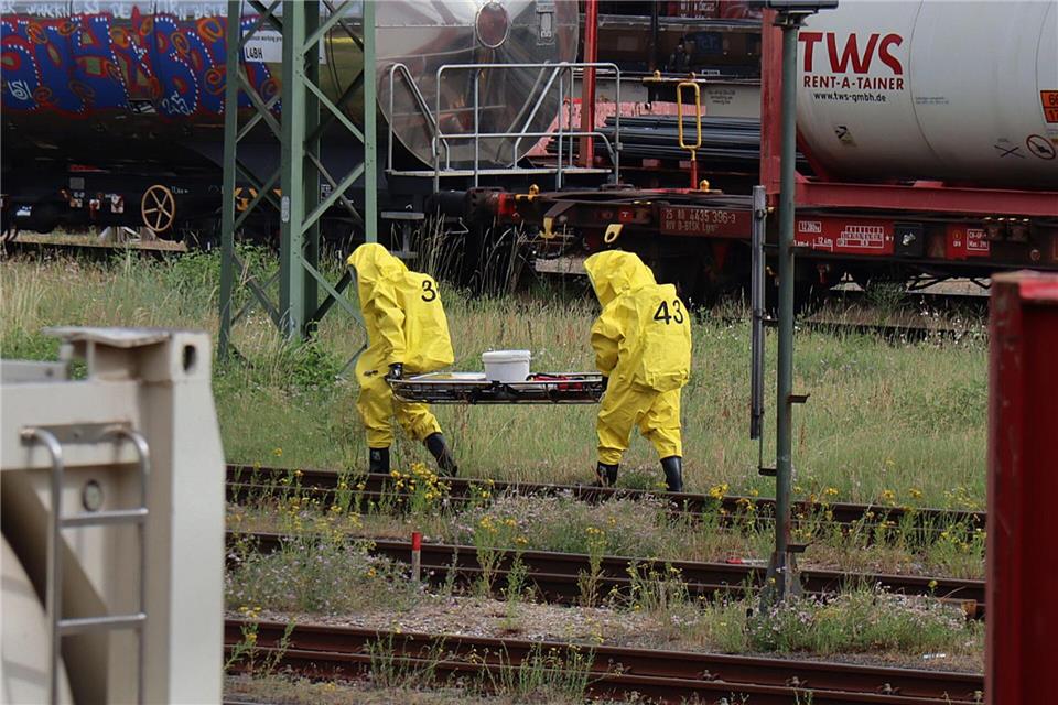 Die Feuerwehr konnte das Leck schließen.Rene Priebe/dpa