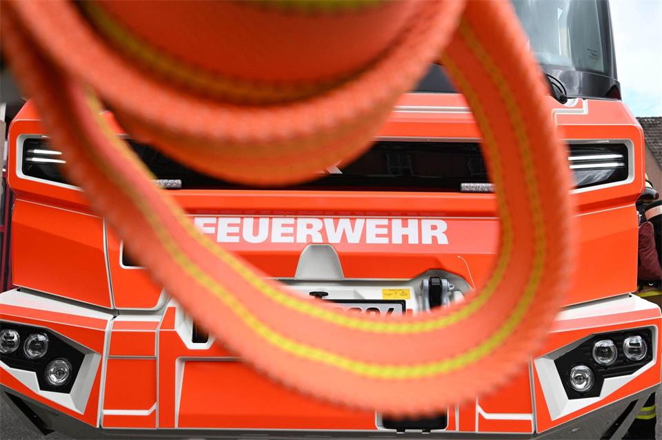 Die Feuerwehr konnte den Brand löschen. (Symbolbild)Bernd Weißbrod/dpa