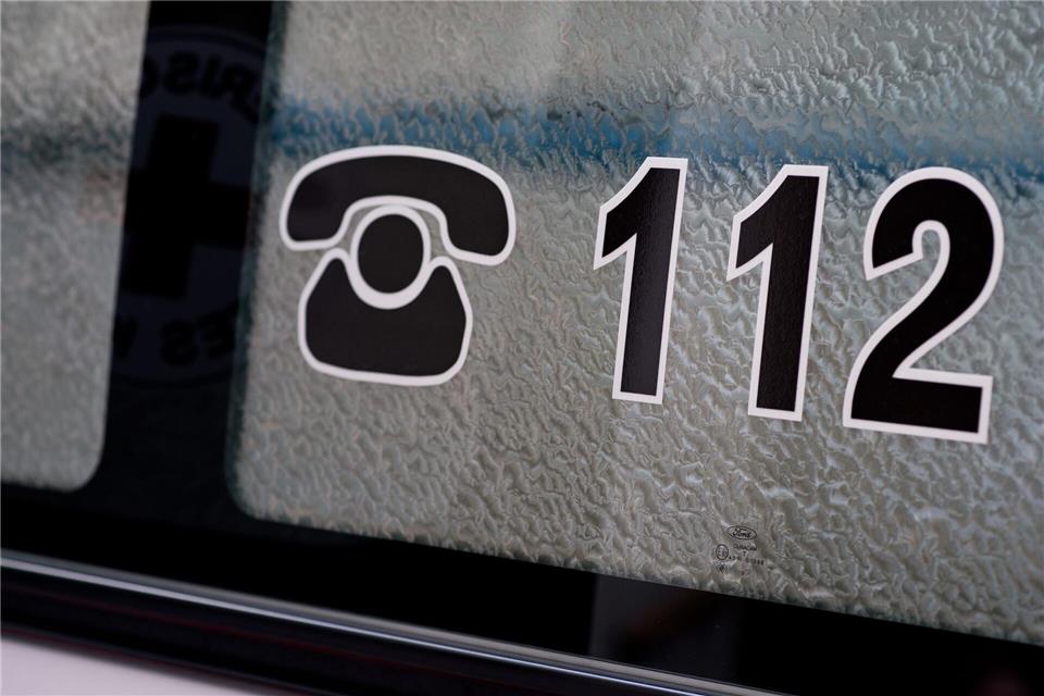 Die Feuerwehr rückte ebenfalls zu dem Unfallort aus. (Symbolbild)David-Wolfgang Ebener/dpa