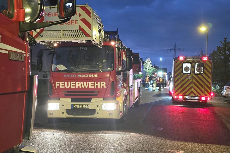 Die Feuerwehr wurde am späten Nachmittag alarmiert. Thomas Riedel/dpa