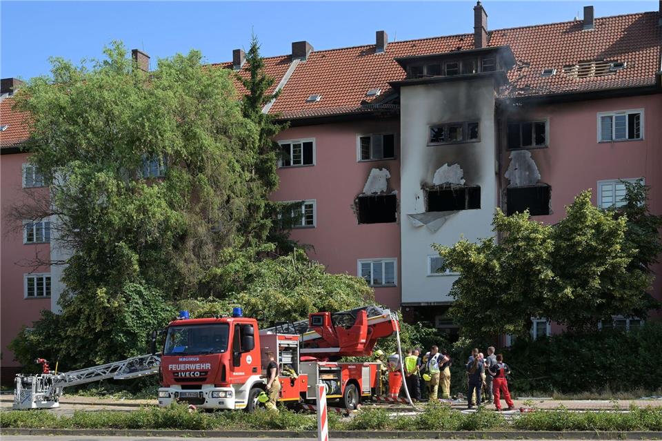 Die Feuerwehr wurde nachts zu einem Brand in Brandenburg an der Havel gerufen.Michael Bahlo/dpa