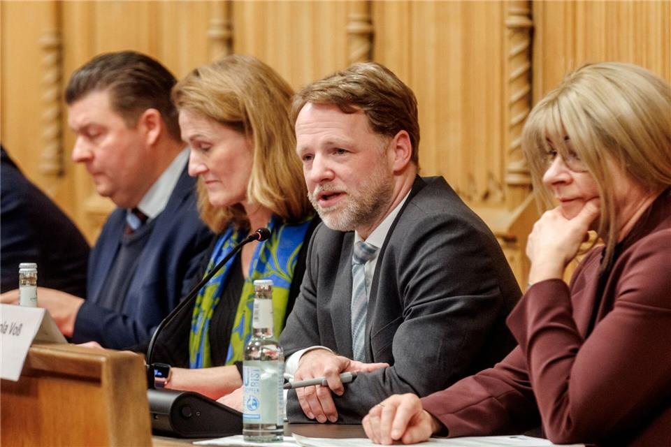 Die Finanzminister - und Senatoren der Nordländer berieten sich in Lübeck.Markus Scholz/dpa