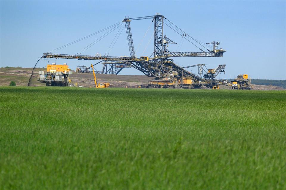 Die Fortschritte des Strukturwandels in der Lausitz wird auf der Lausitzkonferenz diskutiert. (Archivbild) Patrick Pleul/dpa