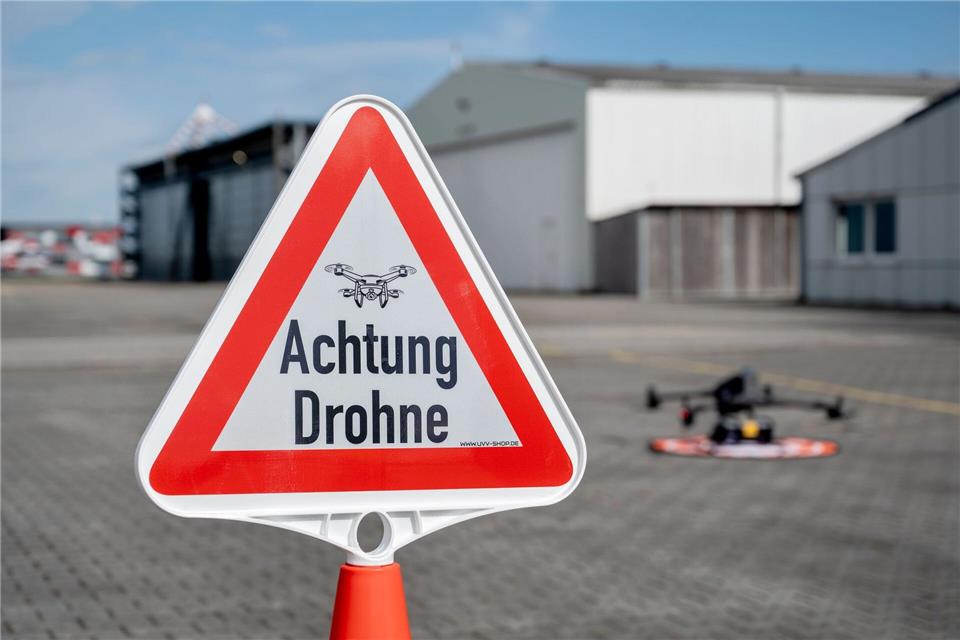 Die Frachtdrohne fliegt nun regelmäßig zu Testzwecken nach Juist. Hauke-Christian Dittrich/dpa