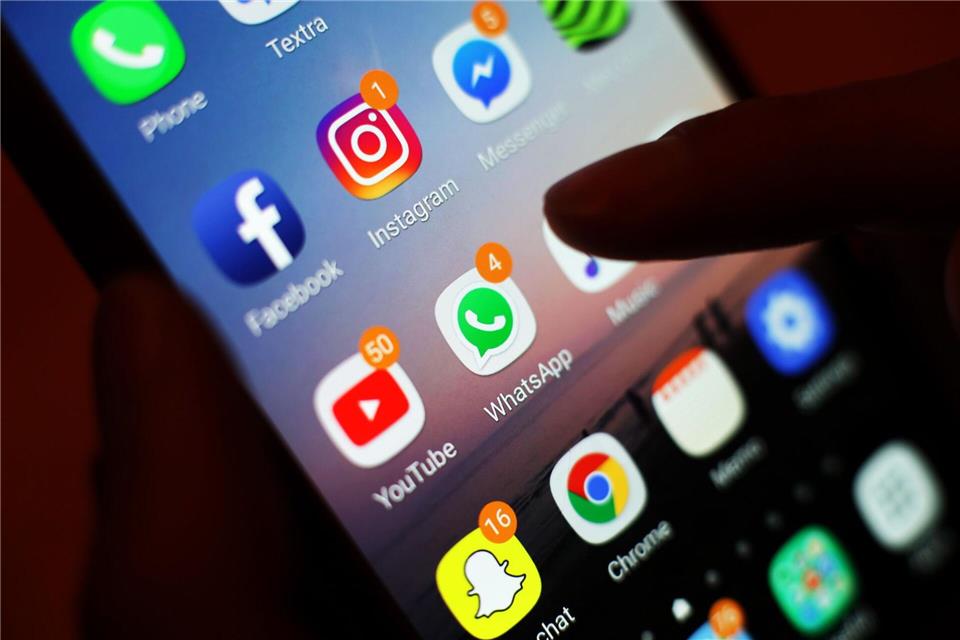 Die Frage, wer über das Mindestalter für die Nutzung von Social-Media-Plattformen wie TikTok oder Instagram entscheiden soll, beschäftigt die Parteien schon eine Weile. (Symbolbild)Yui Mok/PA Wire/dpa