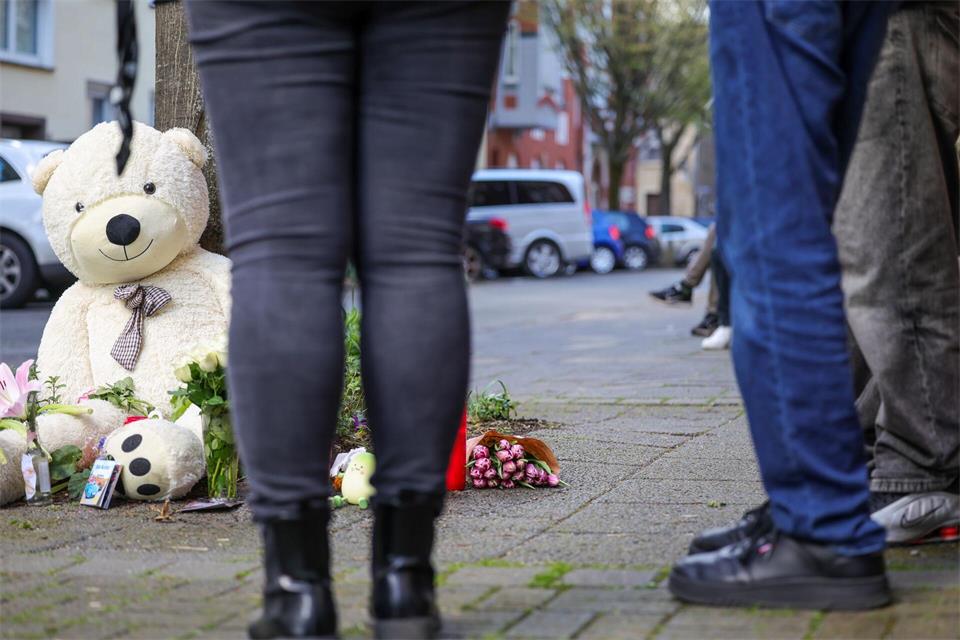 Die Frau hat sich inzwischen von dem Angeklagten scheiden lassen.Christoph Reichwein/dpa
