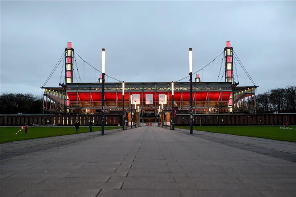 Die Frauen-Nationalmannschaft bestreitet ein WM-Qualifikationsspiel in Köln.Frederic Scheidemann/Getty Images Europe/Pool/dpa