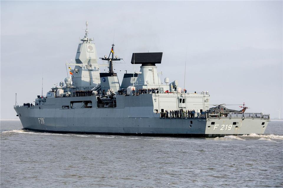 Die Fregatte „Sachsen“ gehört zu einem Nato-Marineverband, der derzeit in der Ostsee operiert. (Archivfoto)Hauke-Christian Dittrich/dpa