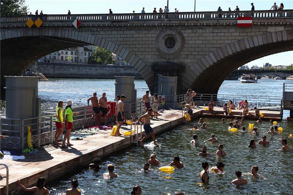 Die Freibäder in der Seine in Paris waren im vergangenen Jahr ein voller Erfolg.Romain Perrocheau/AFP/dpa