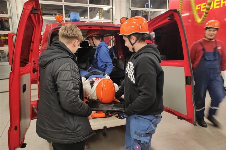Die Freiwillige Feuerwehr Raesfeld soll ein gebrauchtes Mannschaftstransportfahrzeug für die Jugendfeuerwehr erhalten.