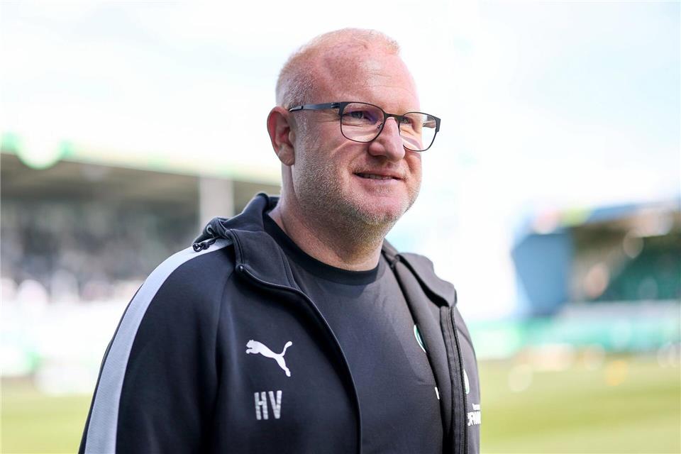 Die Fürther und Trainer Heiko Vogel freuen sich auf das Frankenderby. (Archivbild)Daniel Löb/dpa