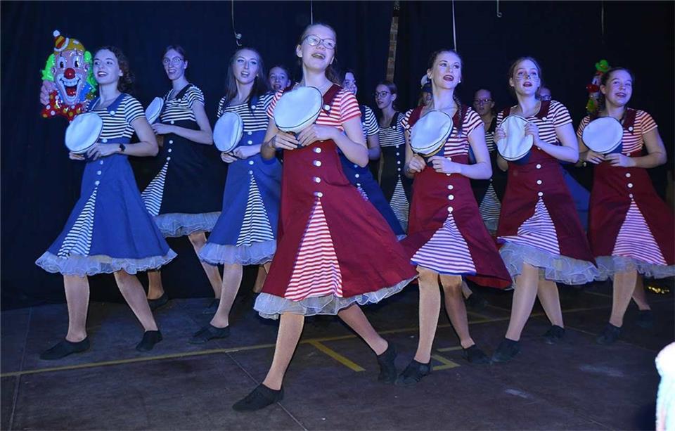 Die Fun Generation zeigte sich närrisch-sportlich beim Familienkarneval.