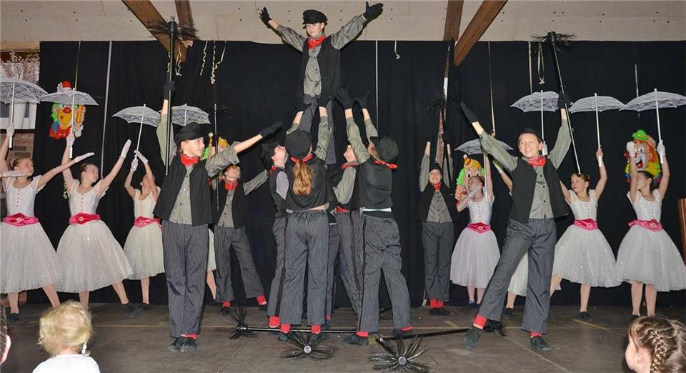 Die Fun Generation zeigte sich närrisch-sportlich beim Familienkarneval.
