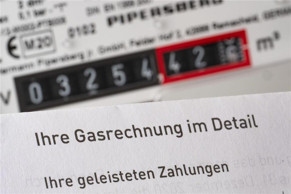 Die Gasrechnung ist für weniger Menschen im Freistaat ein Problem. (Symbolbild)Bernd Weißbrod/dpa