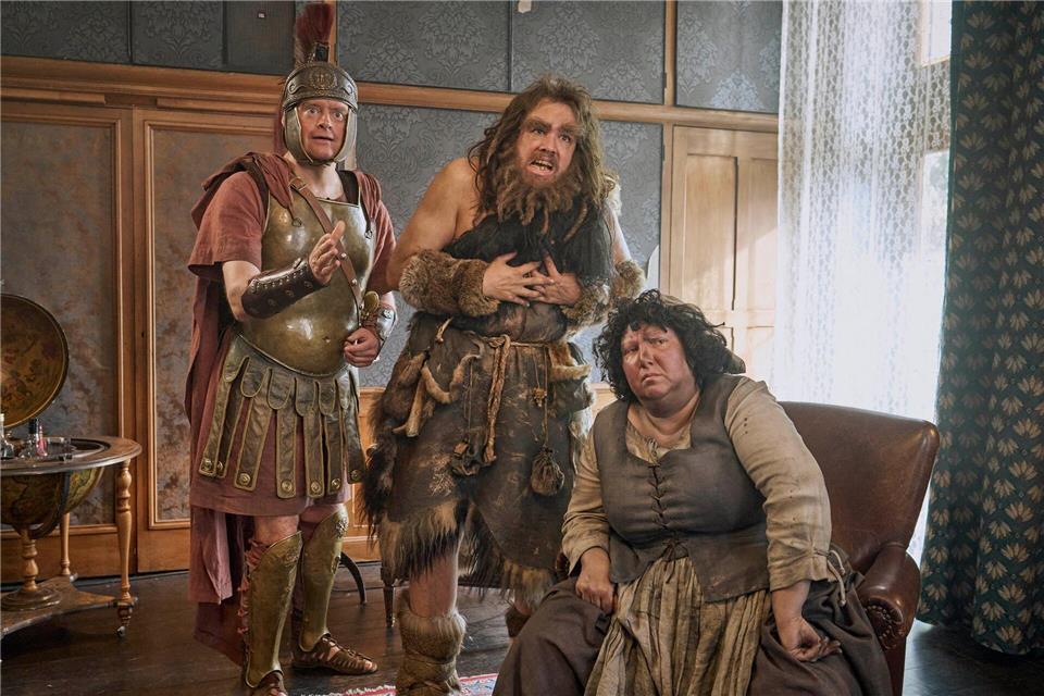 Die Geister heißen Ralf willkommen.WDR/BBC Studios/Frank Dicks