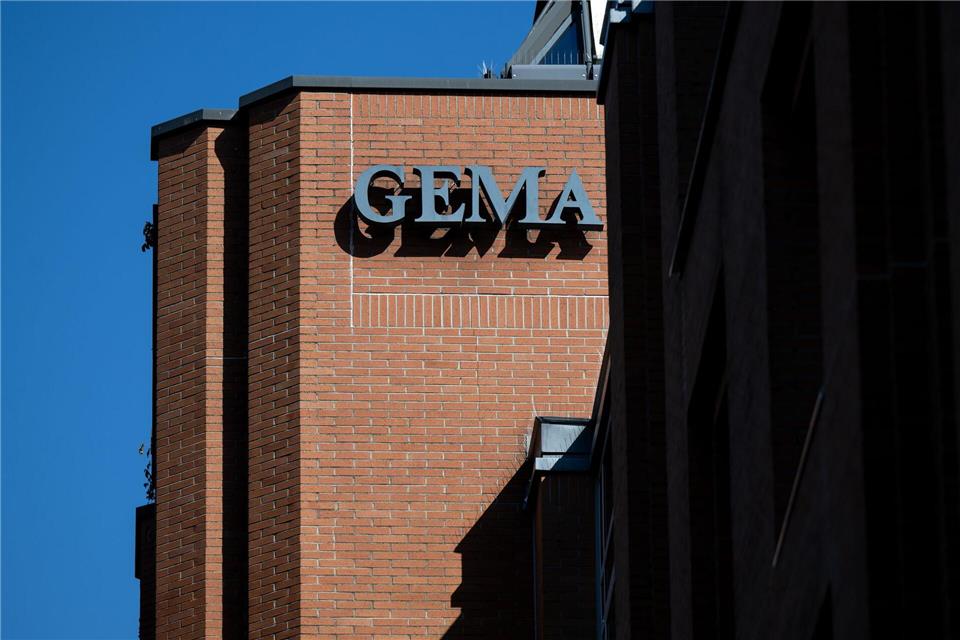 Die Gema-Befreiung entlastet das Ehrenamt nach Einschätzung von Minister Pentz spürbar. (Archivbild)Sven Hoppe/dpa