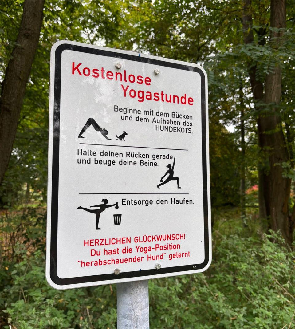 Die Gemeinde Heiden lädt Hundebesitzer am Biotop und am Rundwanderweg zu einer kostenlosen Yogastunde ein.