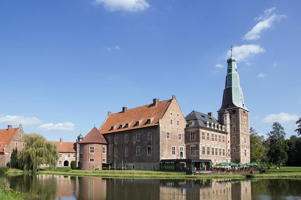 Die Gemeinde Raesfeld hat das Hauptschloss gekauft.