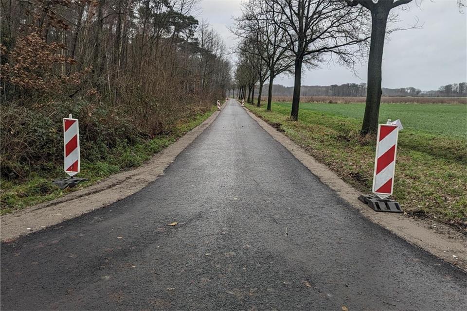 Die Gemeinde hat Straßen sanieren lassen.