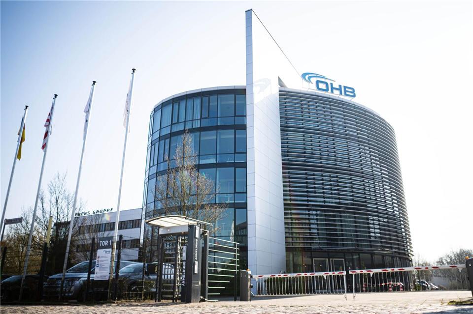 Die Geschäfte des Raumfahrt- und Technologiekonzerns OHB laufen gut. Sina Schuldt/dpa