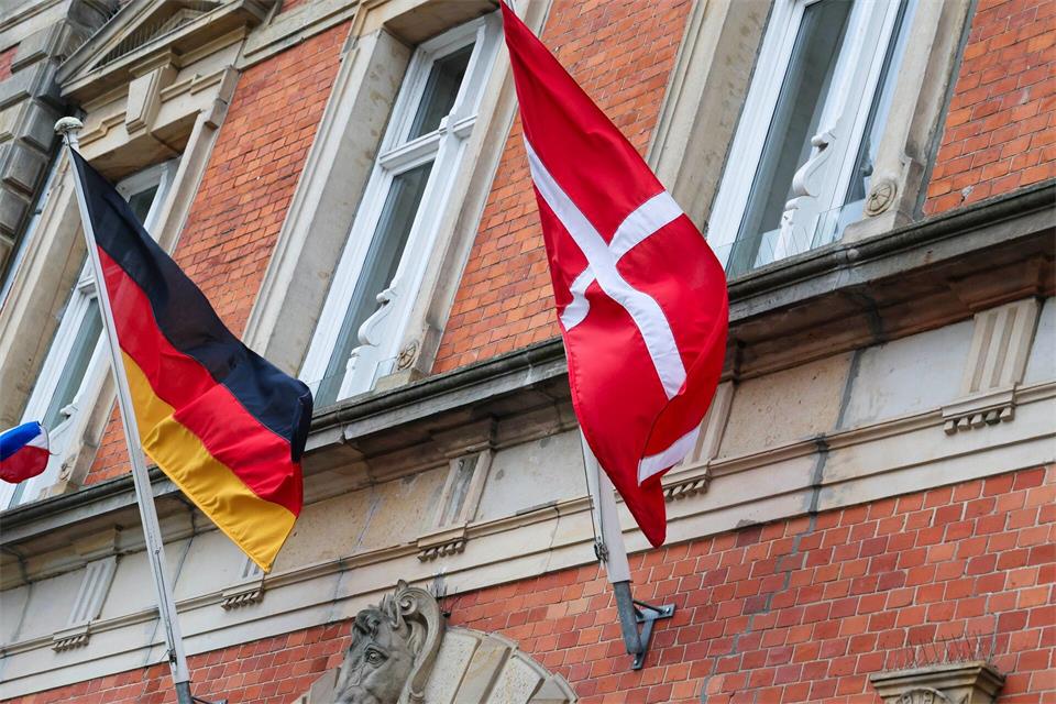 Die Geschichte Schleswig-Holstein ist seit Jahrhunderten eng mit dem Nachbarland Dänemark verflochten. (Symbolbild)Frank Molter/dpa