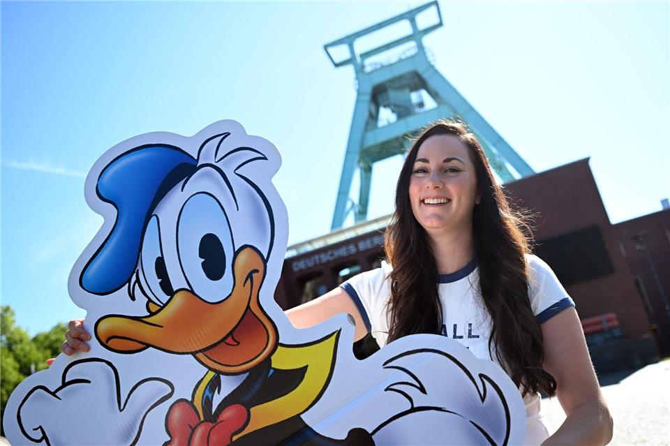 Die Geschichte führt Donald Duck als Reporter an verschiedenen Sehenswürdigkeiten des Ruhrgebiets vorbei.Federico Gambarini/dpa