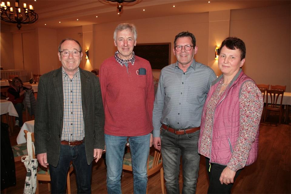 Die Gewählten (von links): Schriftführer Johannes Friß, Beisitzer Josef Brun, zweiter Vorsitzender Felix Wedding und Schatzmeisterin Karin Lechtenberg.