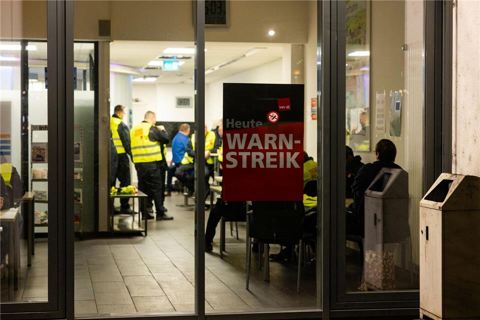 Die Gewerkschaft macht Druck. Laszlo Pinter/dpa