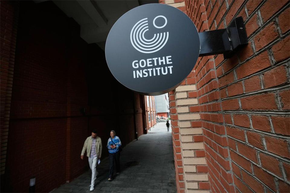 Die Goethe-Institute in Russland konnten seit Jahren keine große Öffentlichkeit in Russland mehr erreichen. Pavel Bednyakov/AP/dpa