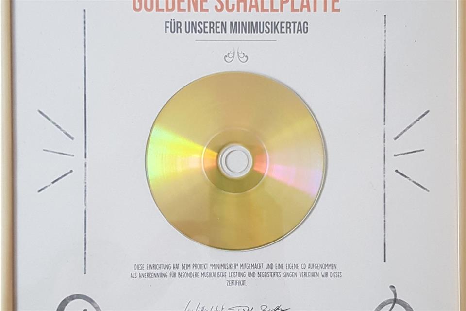 Die „Goldene Schallplatte“ erinnert an die Aktion.