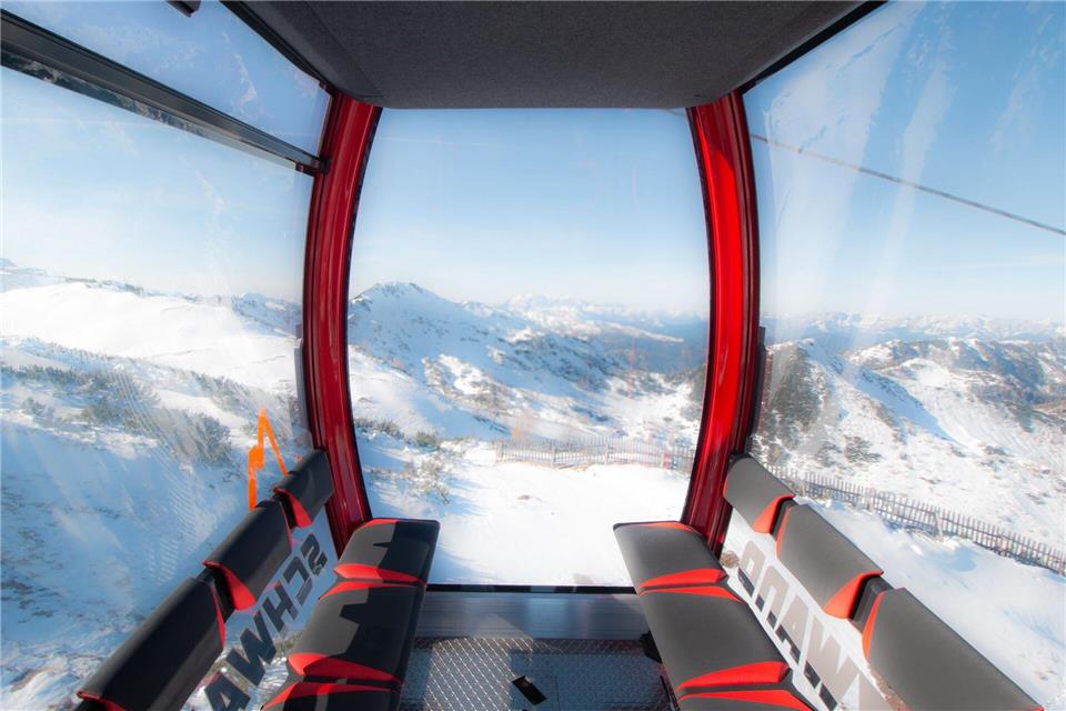 Die Gondeln der Schwarzwandbahn in Zauchensee erlauben einen Bergpanorama-Rundumblick.Schwarzwandbahn/dpa-tmn