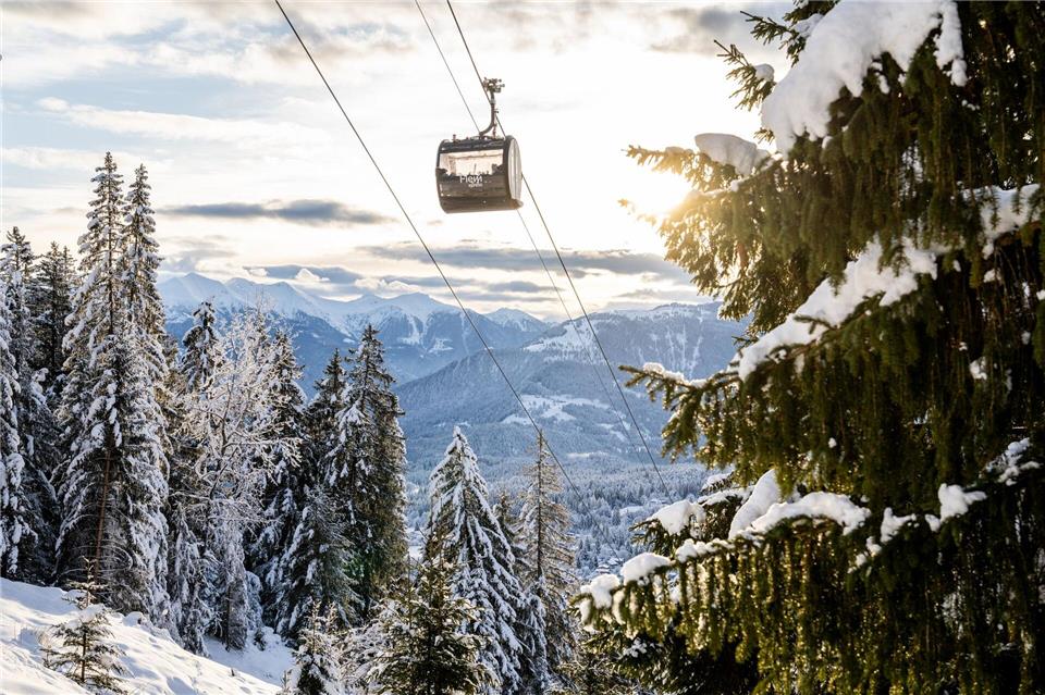 Die Gondeln fahren nach Bedarf: der „FlemX“ im Schweizer Skigebiet Flims Laa nutzt die Ropetaxi-Technologie.Philipp Ruggli/LAAX/dpa-tmn