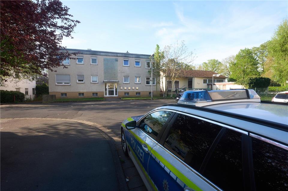 Die Großfahndung nach dem Schützen von Bad Nauheim läuft. Thomas Frey/dpa