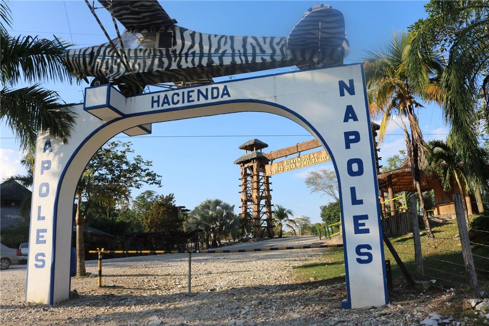 Die „Hacienda Nápoles“ war das Luxusanwesen von Drogenboss Pablo Escobar. (Archivbild)Sinikka Tarvainen/dpa