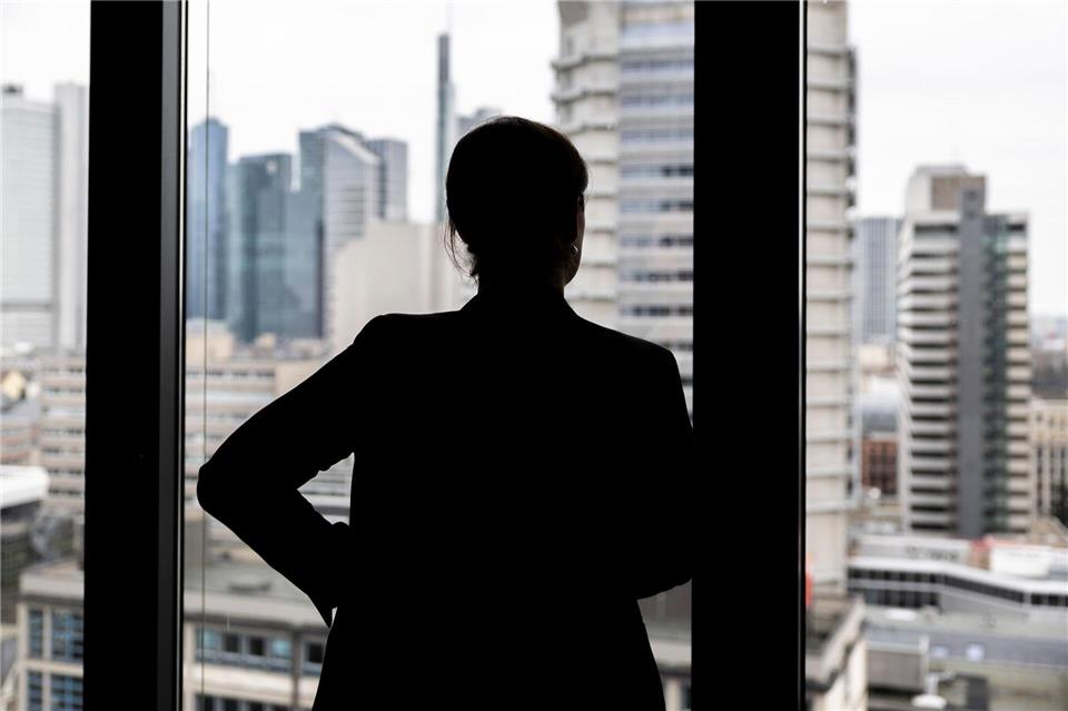 Die Hälfte der Unternehmen gab in einer Umfrage 2023 an, die Besetzung von Führungspositionen würde immer schwieriger.Hannes P Albert/dpa