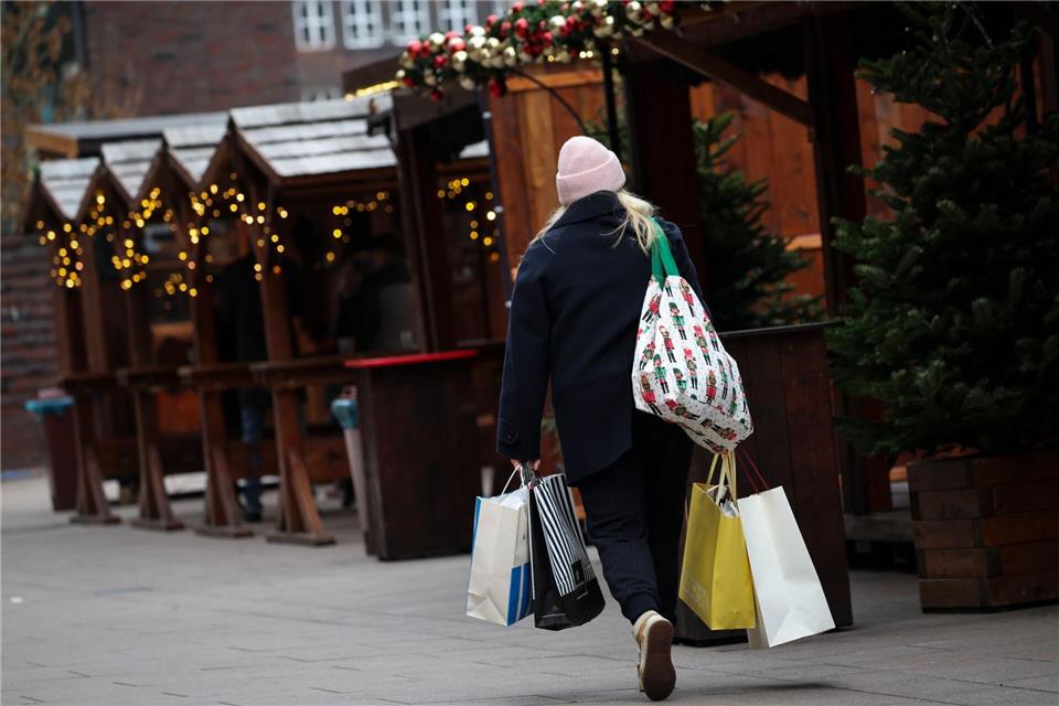 Die Händler in im Norden hatten sich viel vom Weihnachtsgeschäft erhofft, aber nicht alle Hoffnungen wurden auch erfüllt. Christian Charisius/dpa