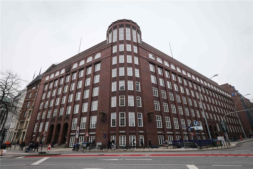 Die Hamburger Steuerfahndung hat im vergangenen Jahr für rund 45 Millionen Euro an Mehreinnahmen gesorgt. (Archivbild)Christian Charisius/dpa